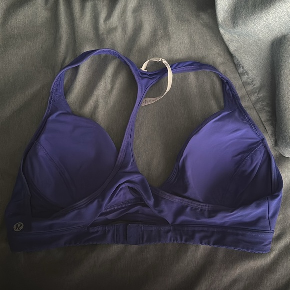 Lululemon sports bra - Picture 2 of 3